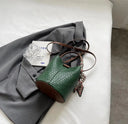 Fashion Bucket Bag حقيبة نسائية Bucket Bag أنيقة بتصميم Woven Effect مع Shoulder & Crossbody Strap
