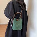 Fashion Bucket Bag حقيبة نسائية Bucket Bag أنيقة بتصميم Woven Effect مع Shoulder & Crossbody Strap