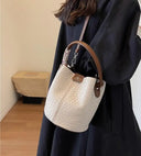 Fashion Bucket Bag حقيبة نسائية Bucket Bag أنيقة بتصميم Woven Effect مع Shoulder & Crossbody Strap